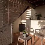 Sante Fe\' Cottage Private 2-Bed Escape, Camps Bay