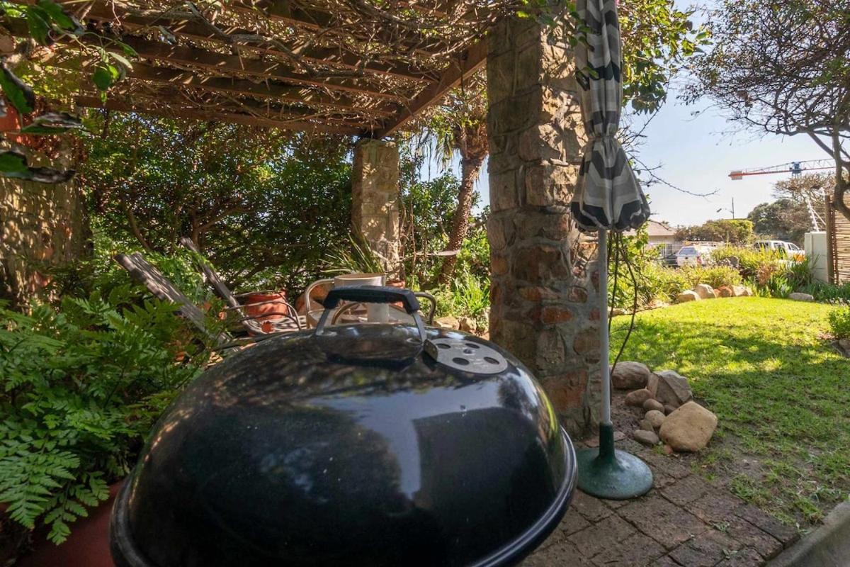 Sante Fe' Private 2-bed Escape, Camps Bay Apartment *