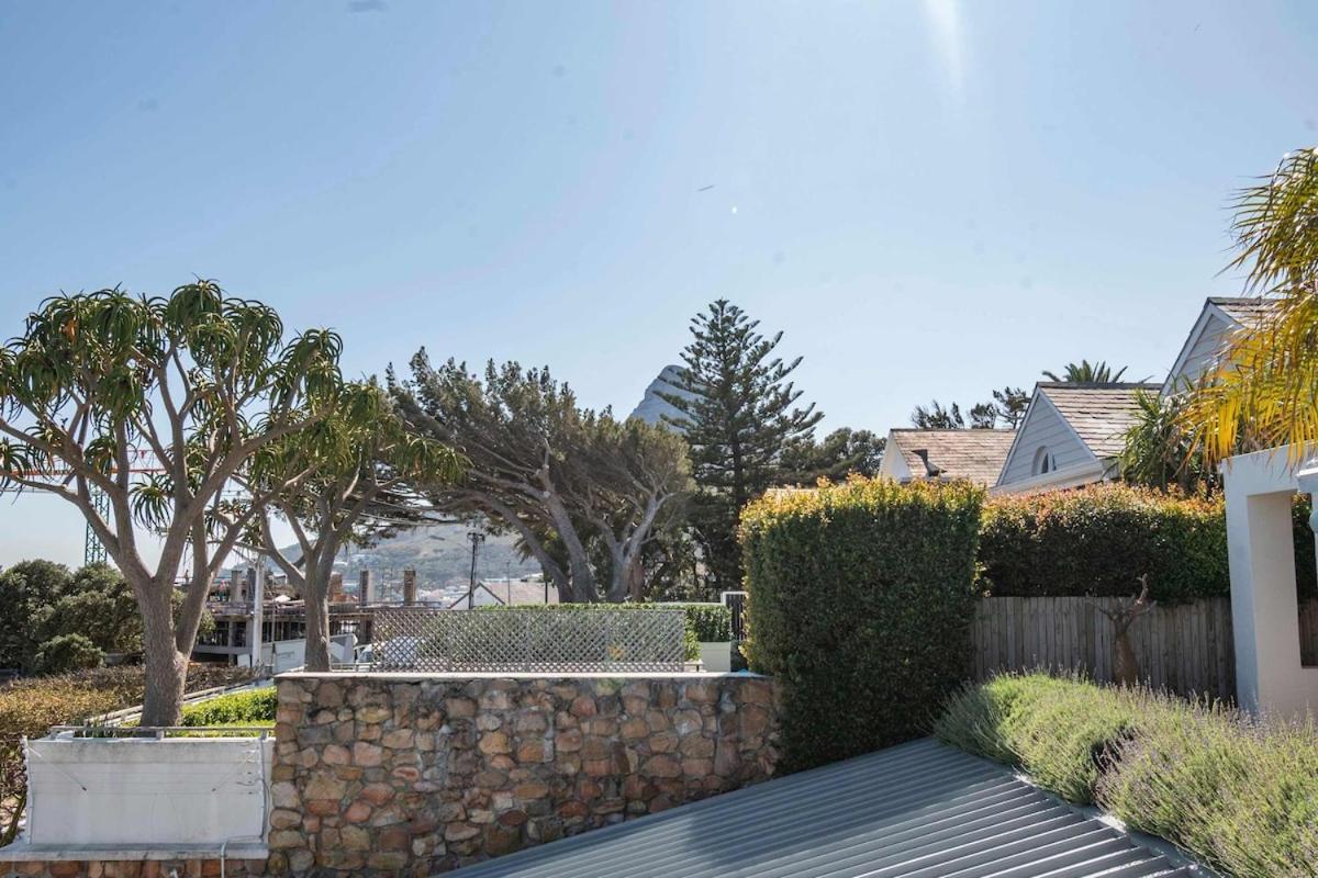 Sante Fe' Private 2-bed Escape, Camps Bay